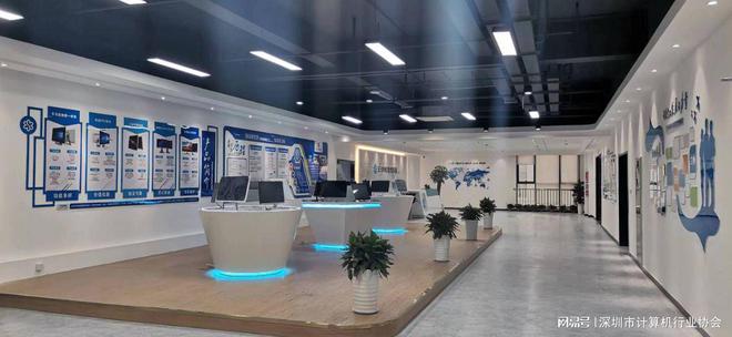 中歐班列搭載深圳智造 計(jì)算機(jī)軟硬件產(chǎn)品加速走向世界